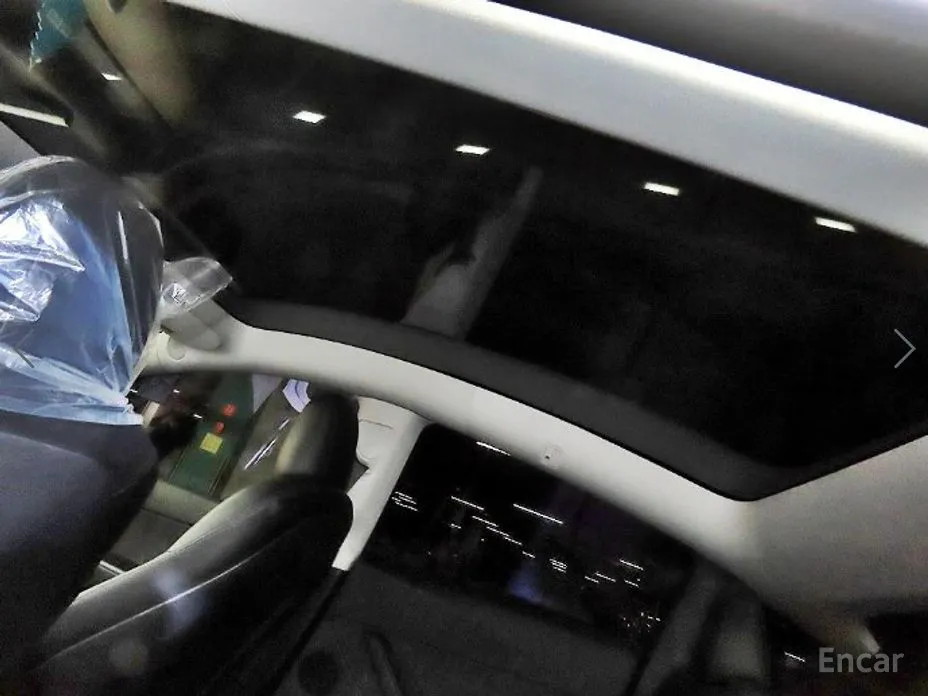 Фото 15 - Tesla Model Y