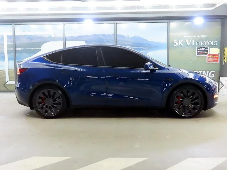 Фото 2 - Tesla Model Y