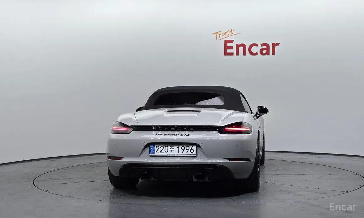 Фото 4 - Porsche 718