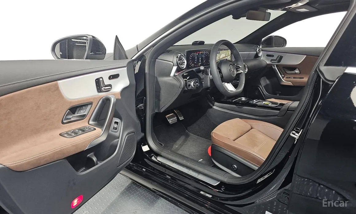 Фото 10 - Mercedes-Benz CLA-Class