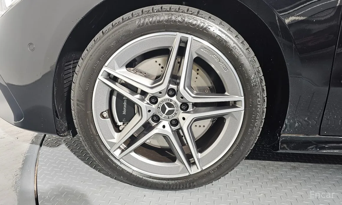 Фото 5 - Mercedes-Benz CLA-Class