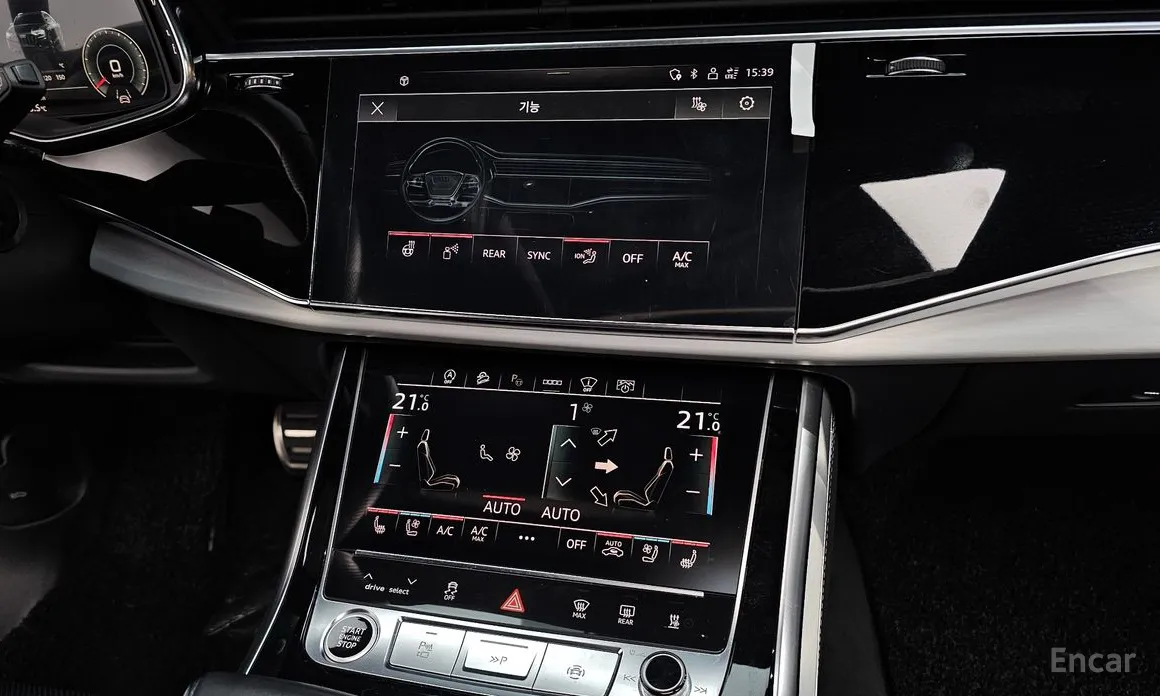 Фото 15 - Audi Q8