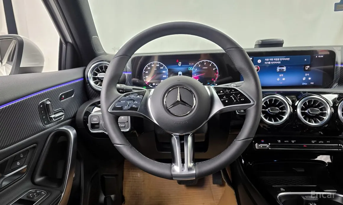 Фото 13 - Mercedes-Benz A-Class