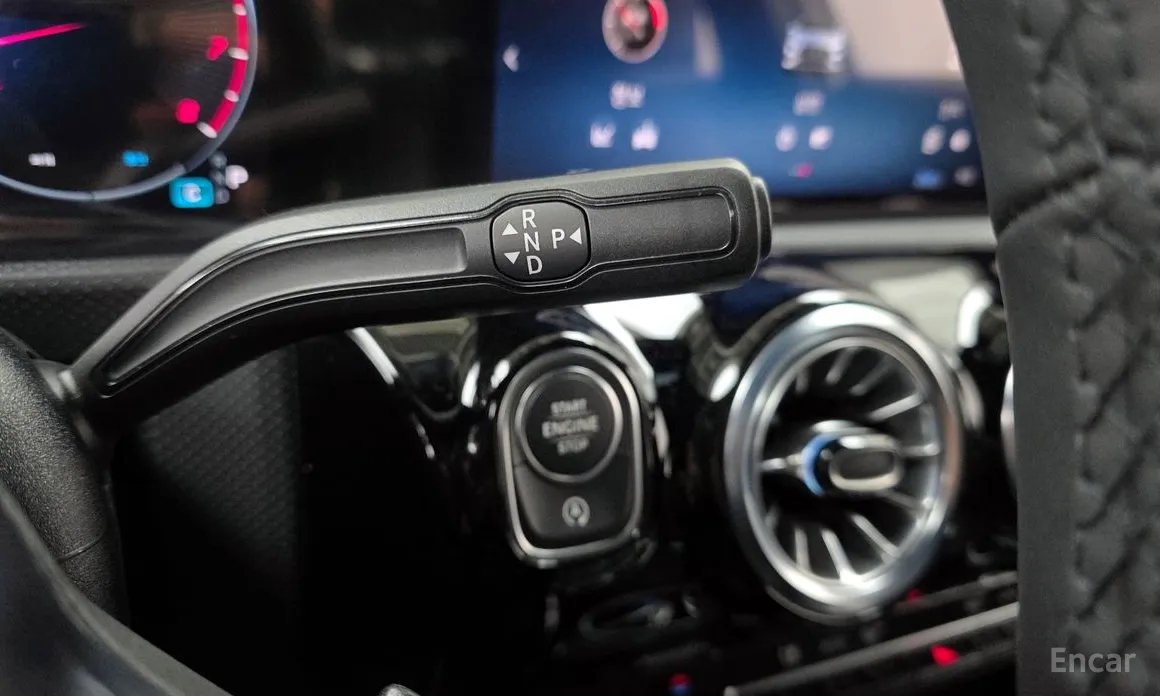 Фото 9 - Mercedes-Benz A-Class