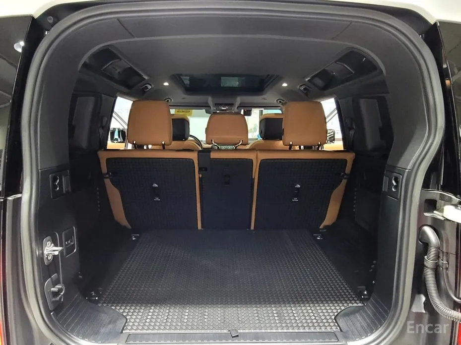 Фото 20 - Land Rover Defender