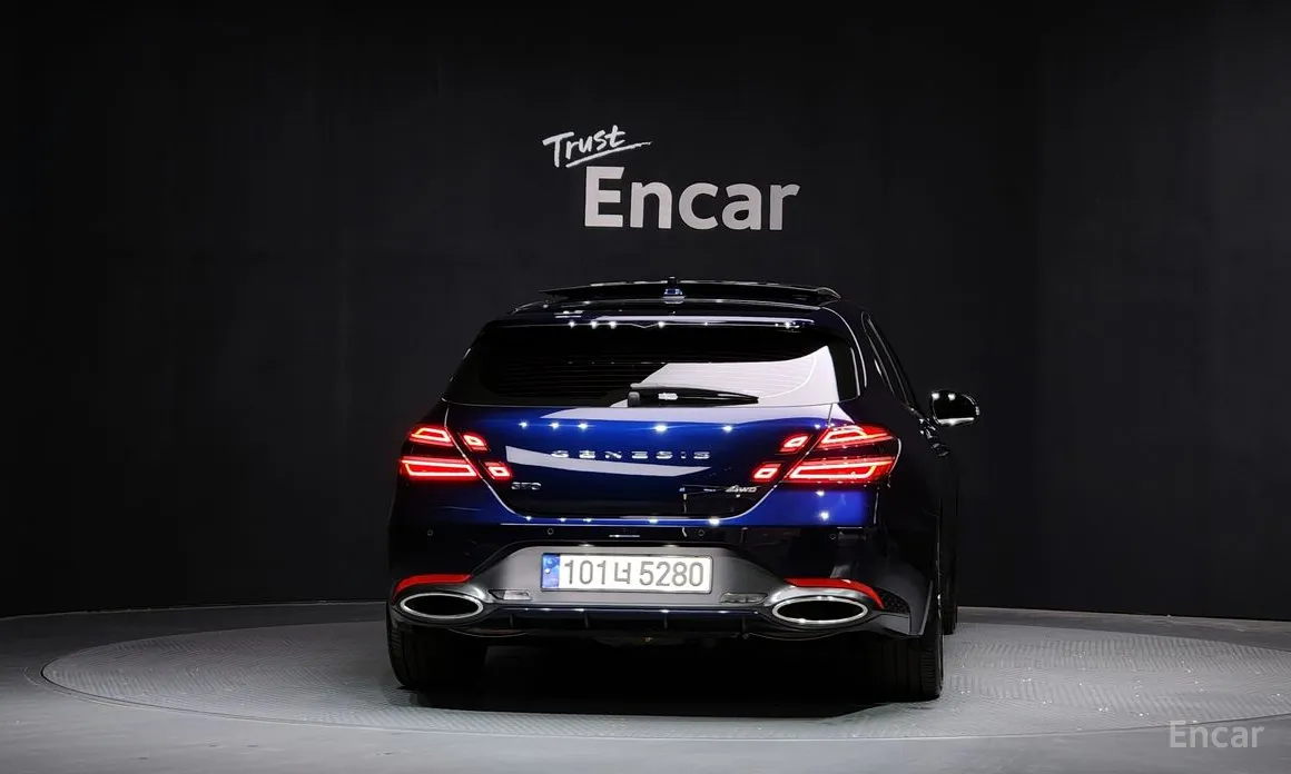 Фото 4 - Genesis G70