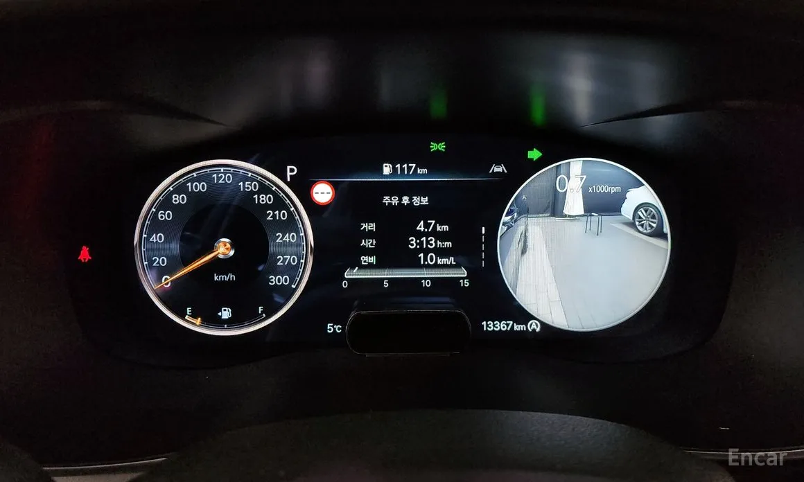 Фото 8 - Genesis G70