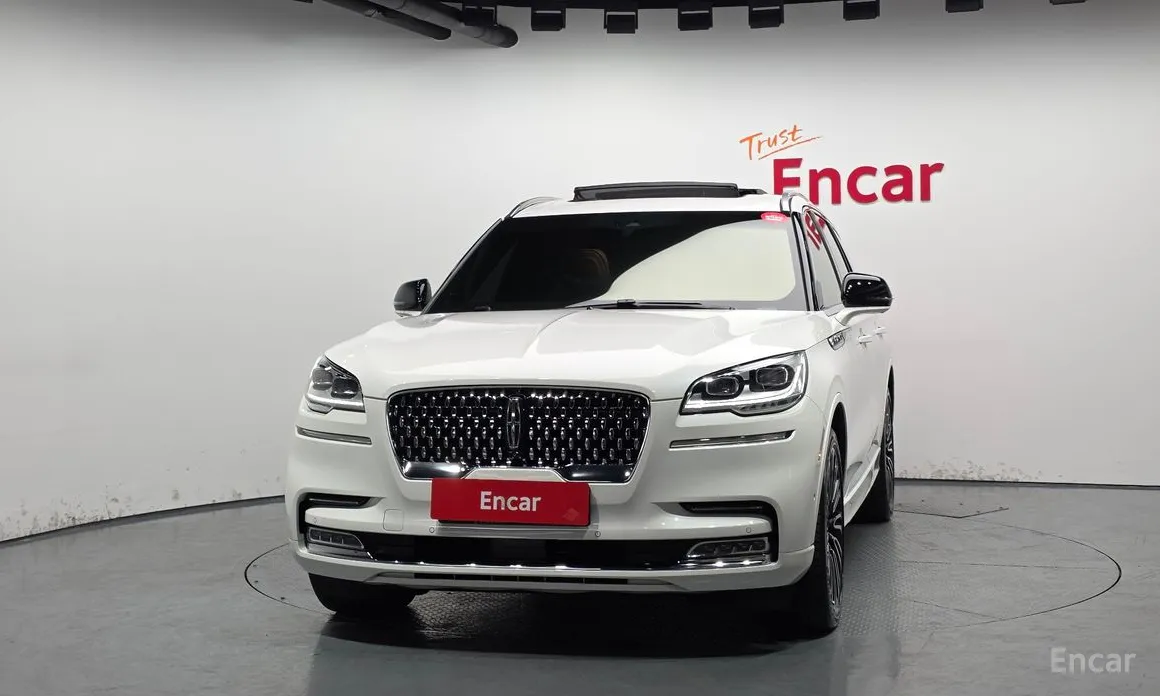 Фото 3 - Lincoln Aviator