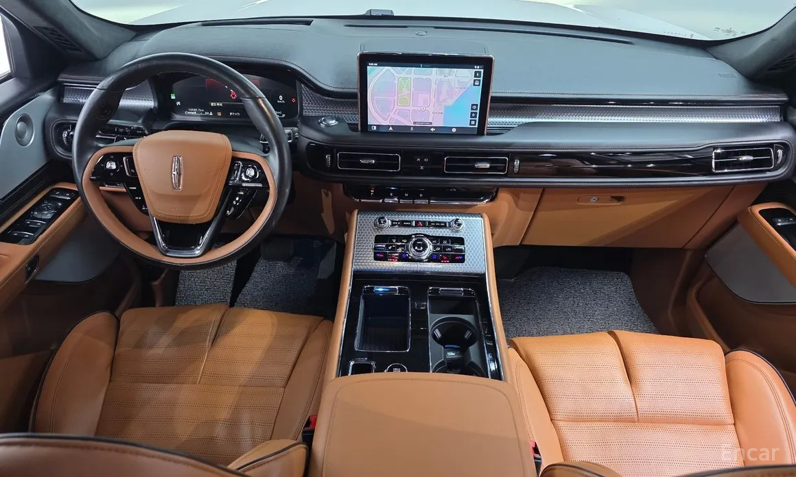 Фото 7 - Lincoln Aviator