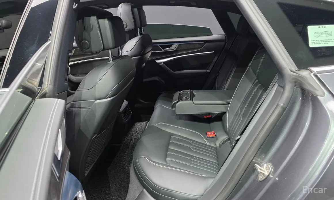 Фото 12 - Audi A7