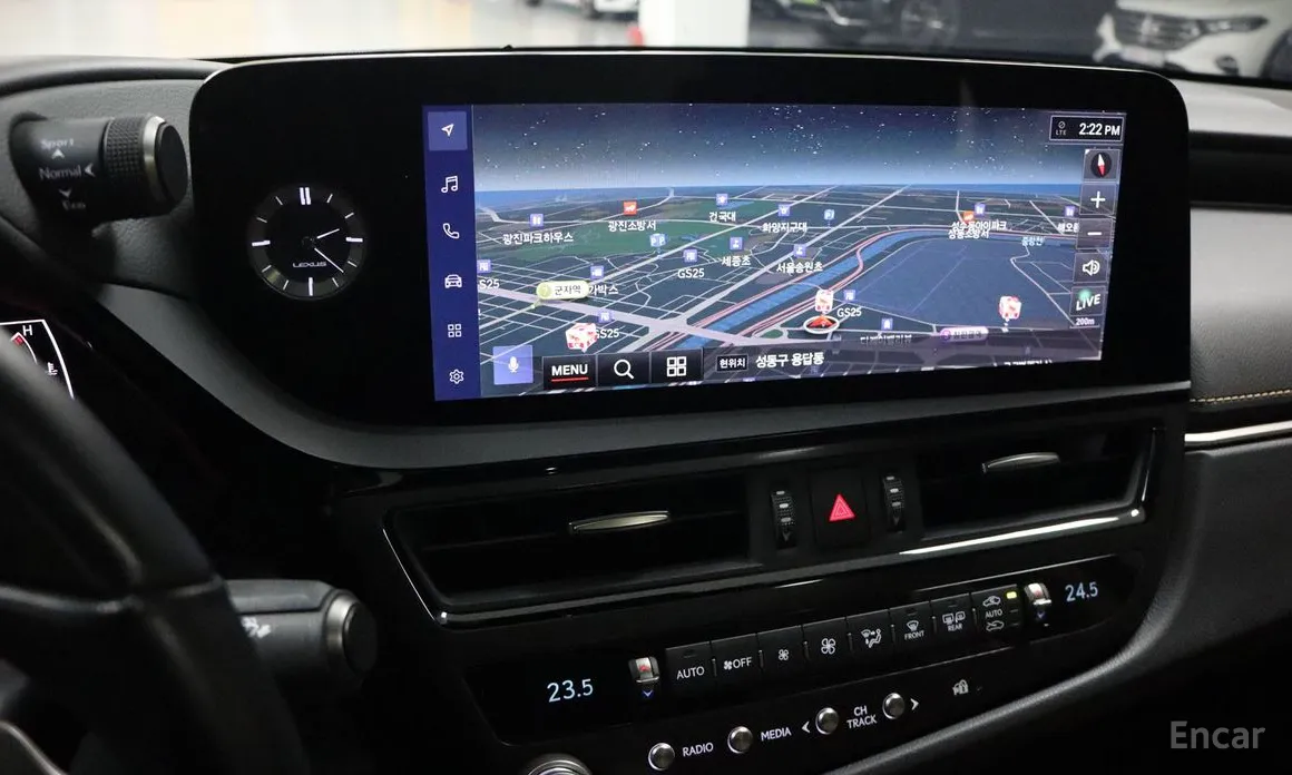 Фото 13 - Lexus ES