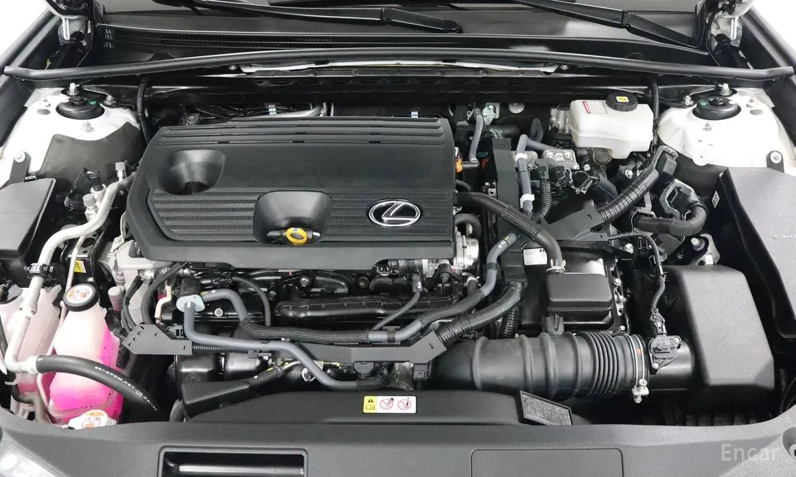 Фото 6 - Lexus ES