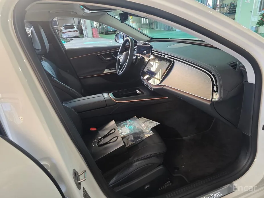 Фото 9 - Mercedes-Benz E-Class