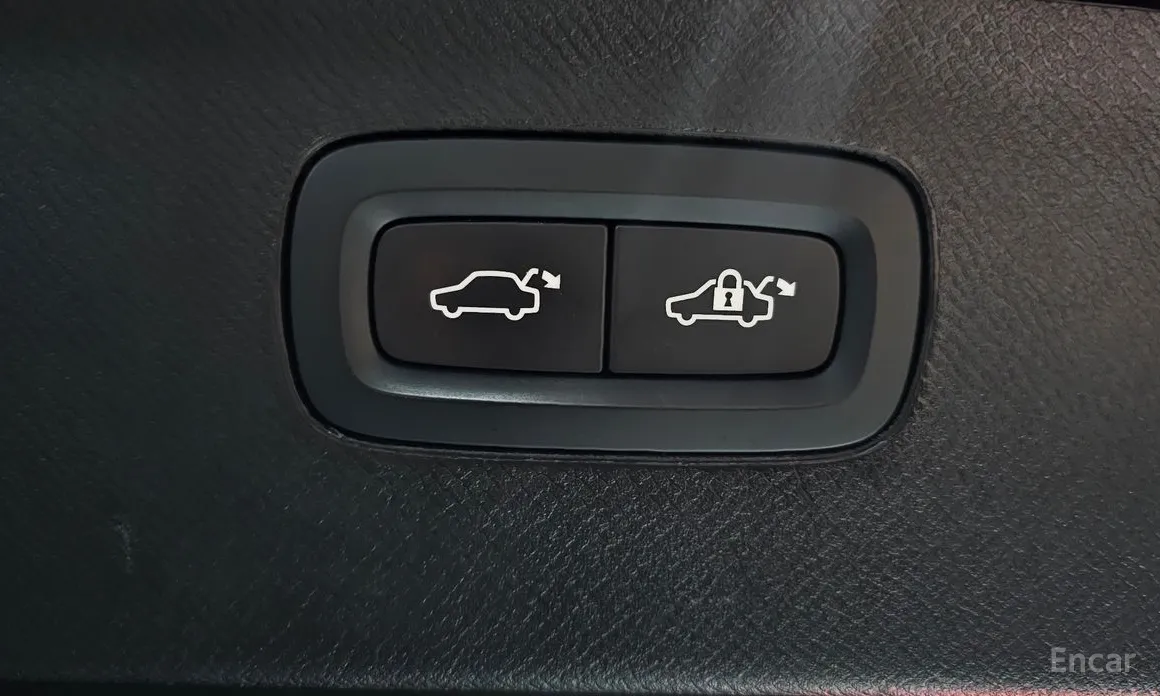 Фото 20 - Volvo XC90