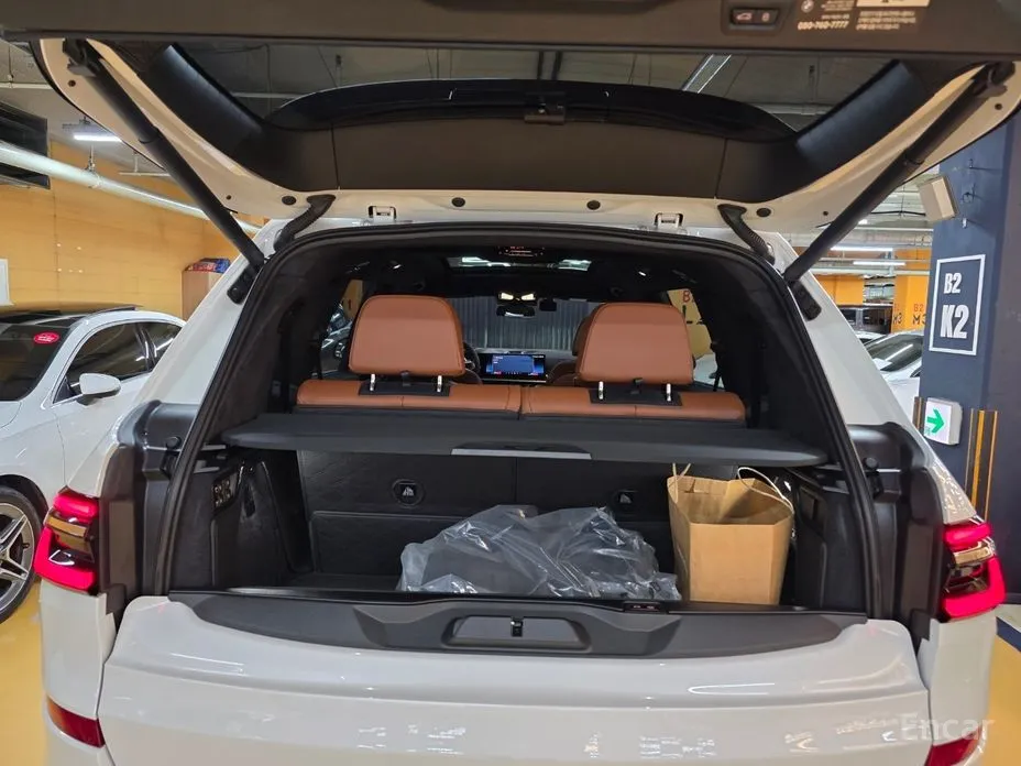 Фото 13 - BMW X7