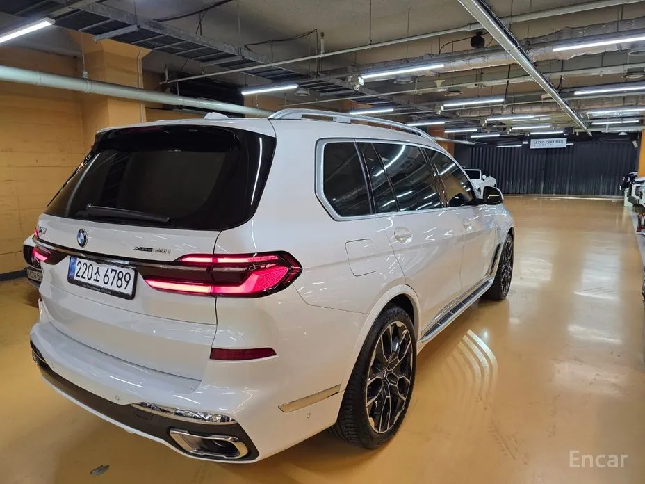 Фото 3 - BMW X7