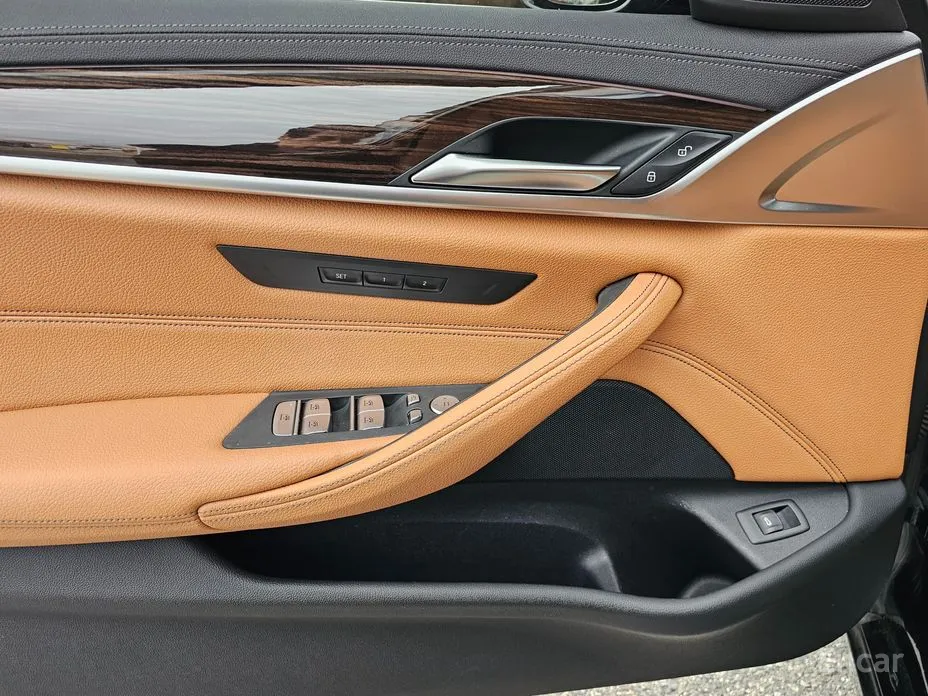 Фото 13 - BMW 5 Series