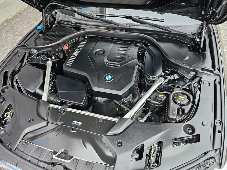 Фото 19 - BMW 5 Series