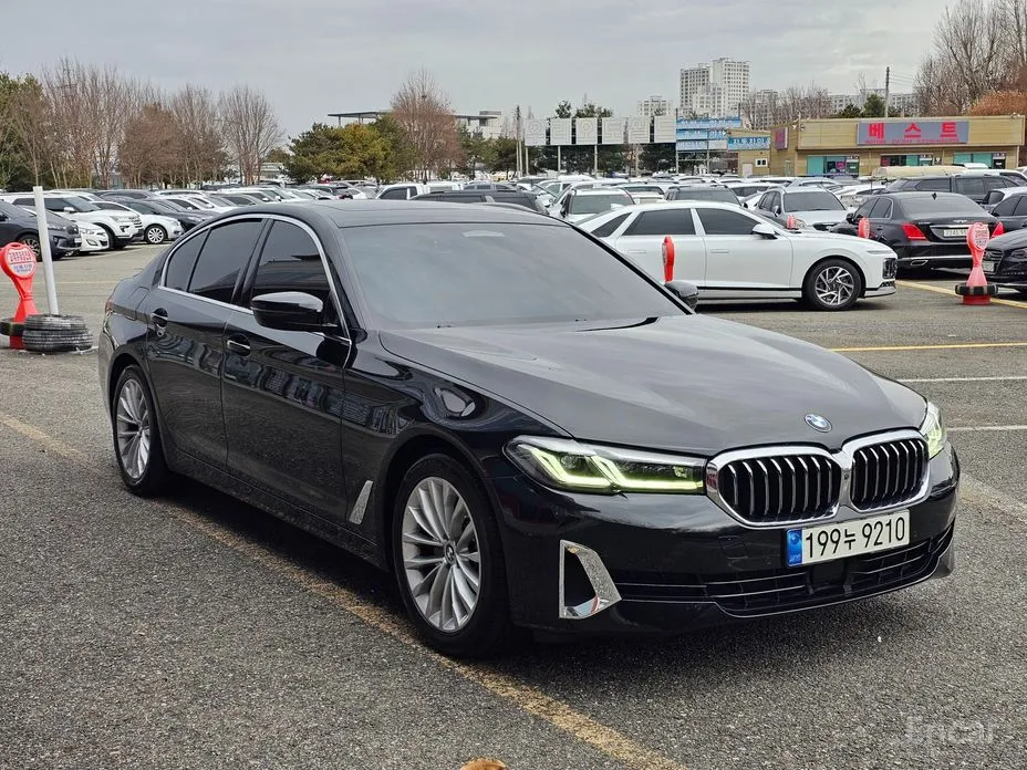 Фото 3 - BMW 5 Series