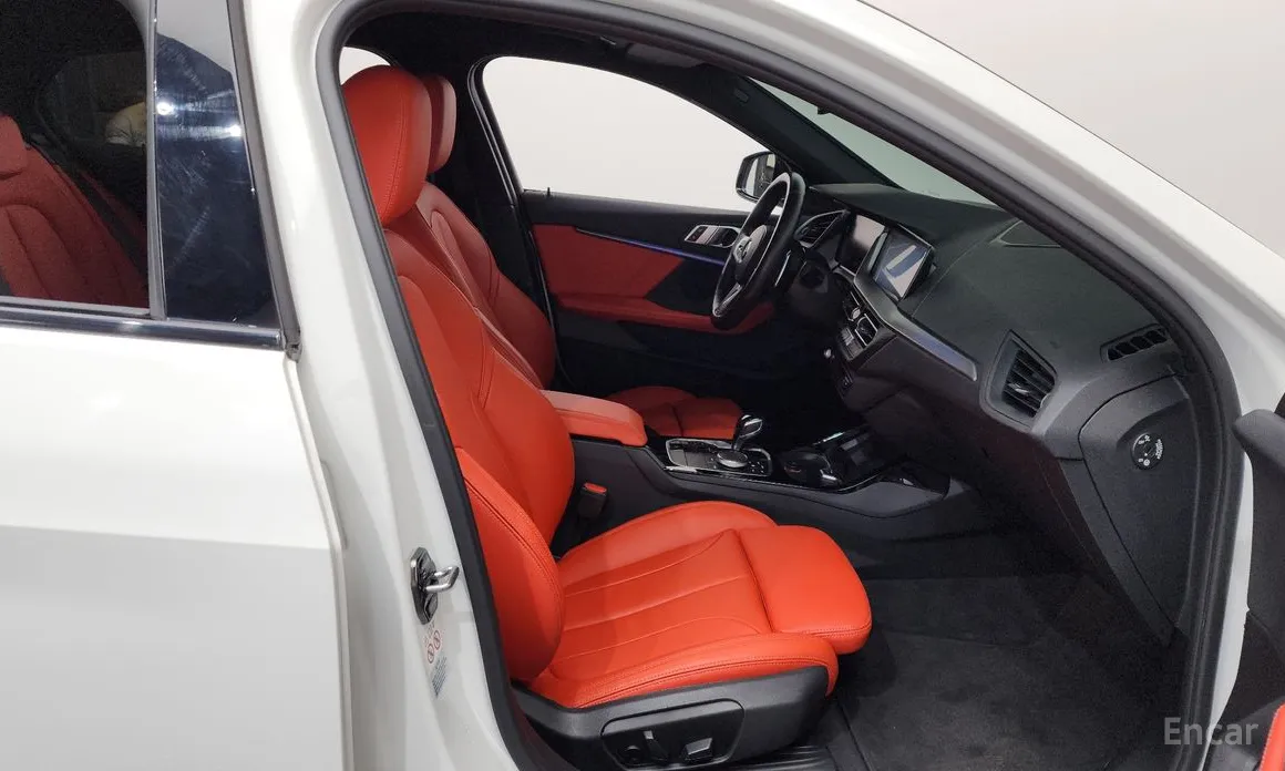 Фото 11 - BMW 1 Series