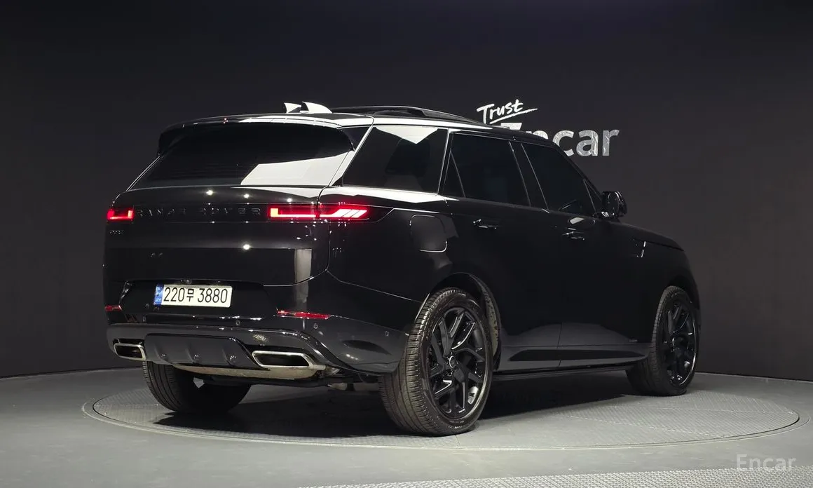 Фото 2 - Land Rover Range Rover Sport