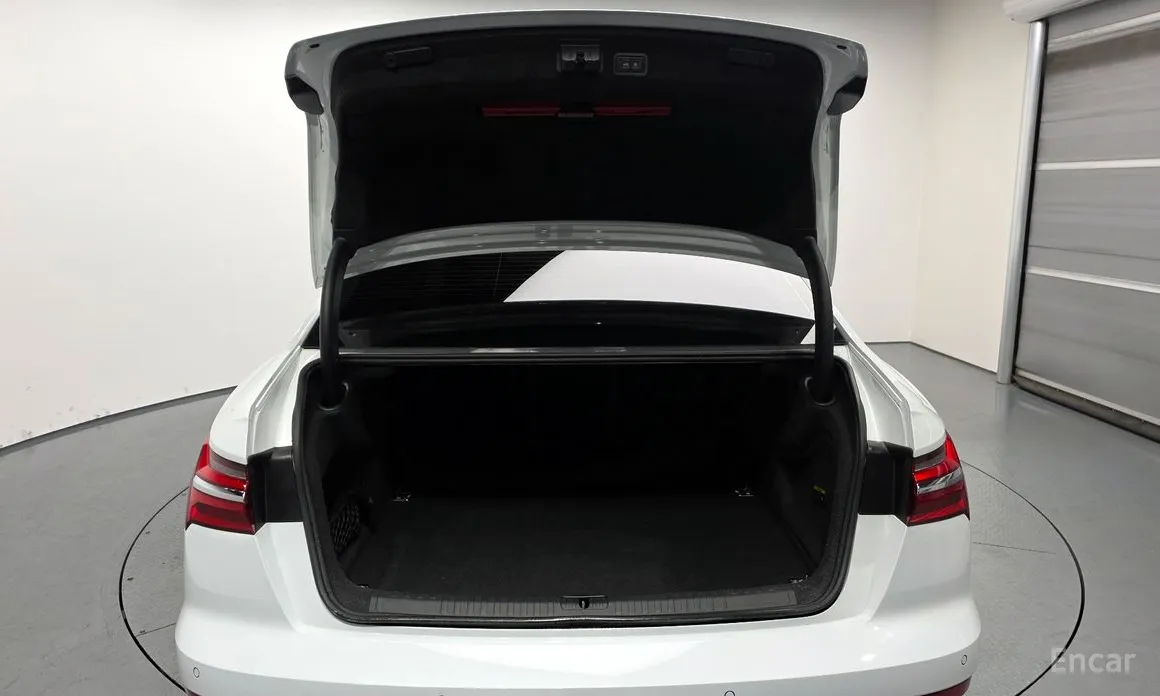 Фото 20 - Audi A6