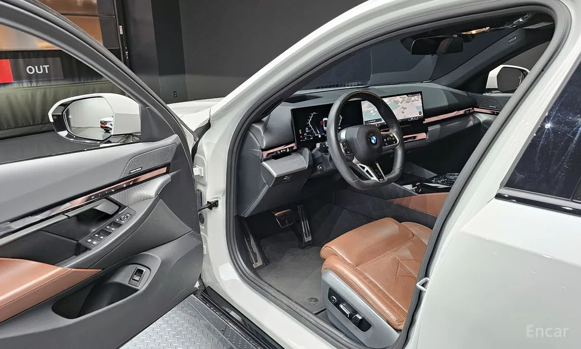 Фото 11 - BMW 5 Series