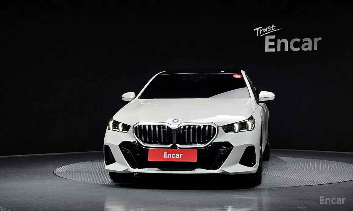 Фото 3 - BMW 5 Series