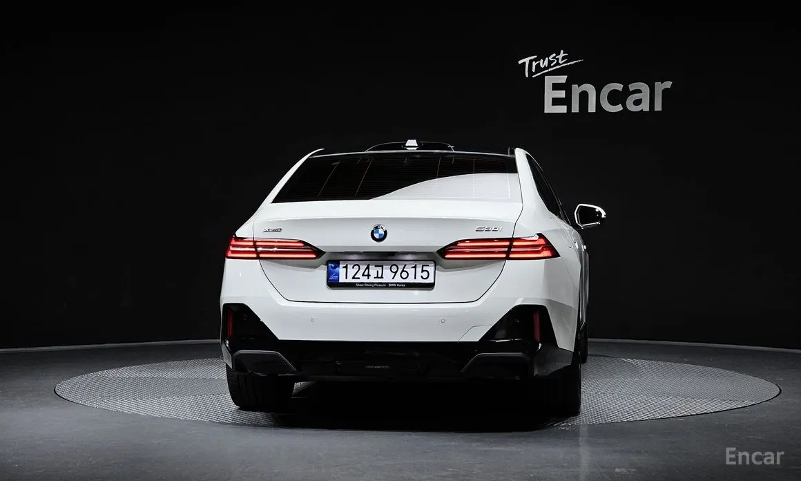 Фото 4 - BMW 5 Series