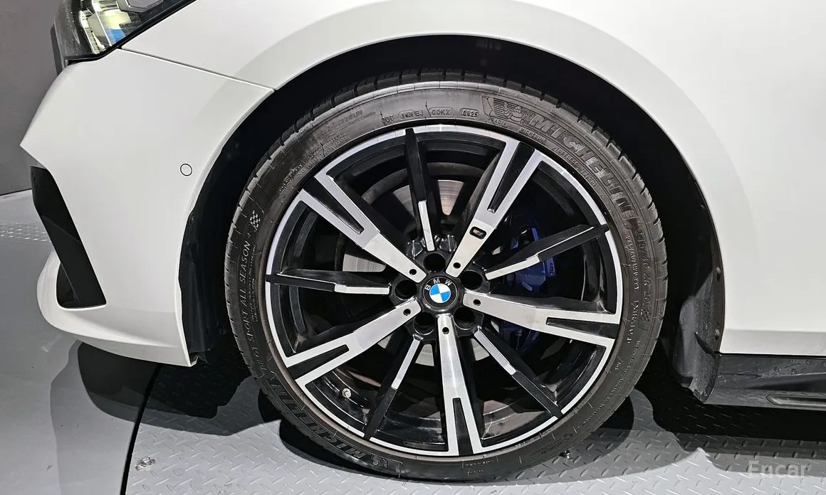 Фото 5 - BMW 5 Series