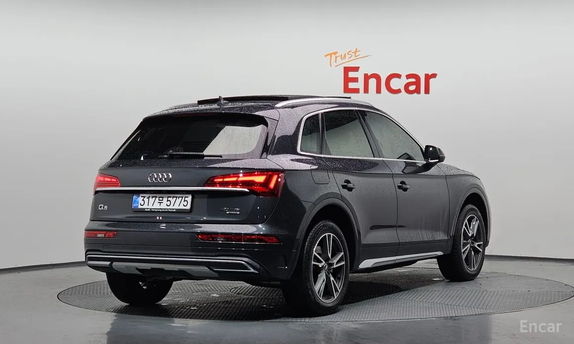 Фото 2 - Audi Q5