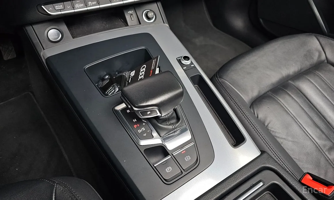 Фото 9 - Audi Q5