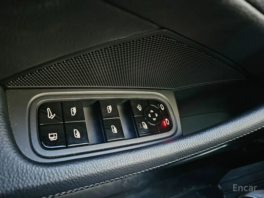 Фото 11 - Porsche Panamera