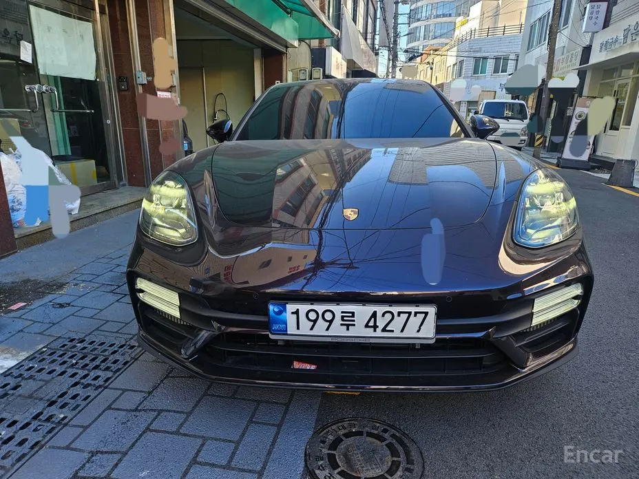 Фото 2 - Porsche Panamera