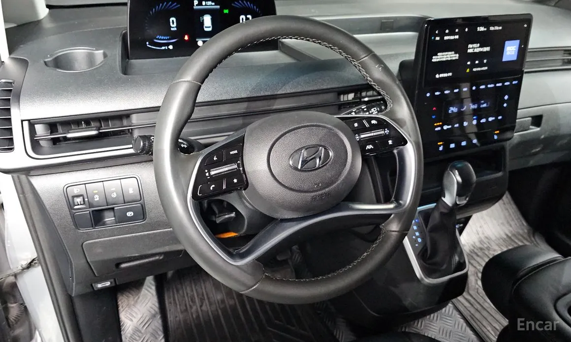 Фото 13 - Hyundai Staria