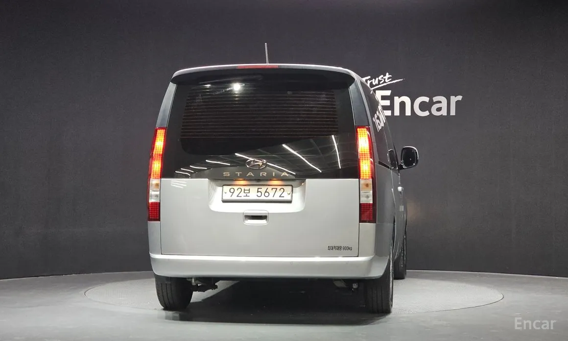 Фото 4 - Hyundai Staria