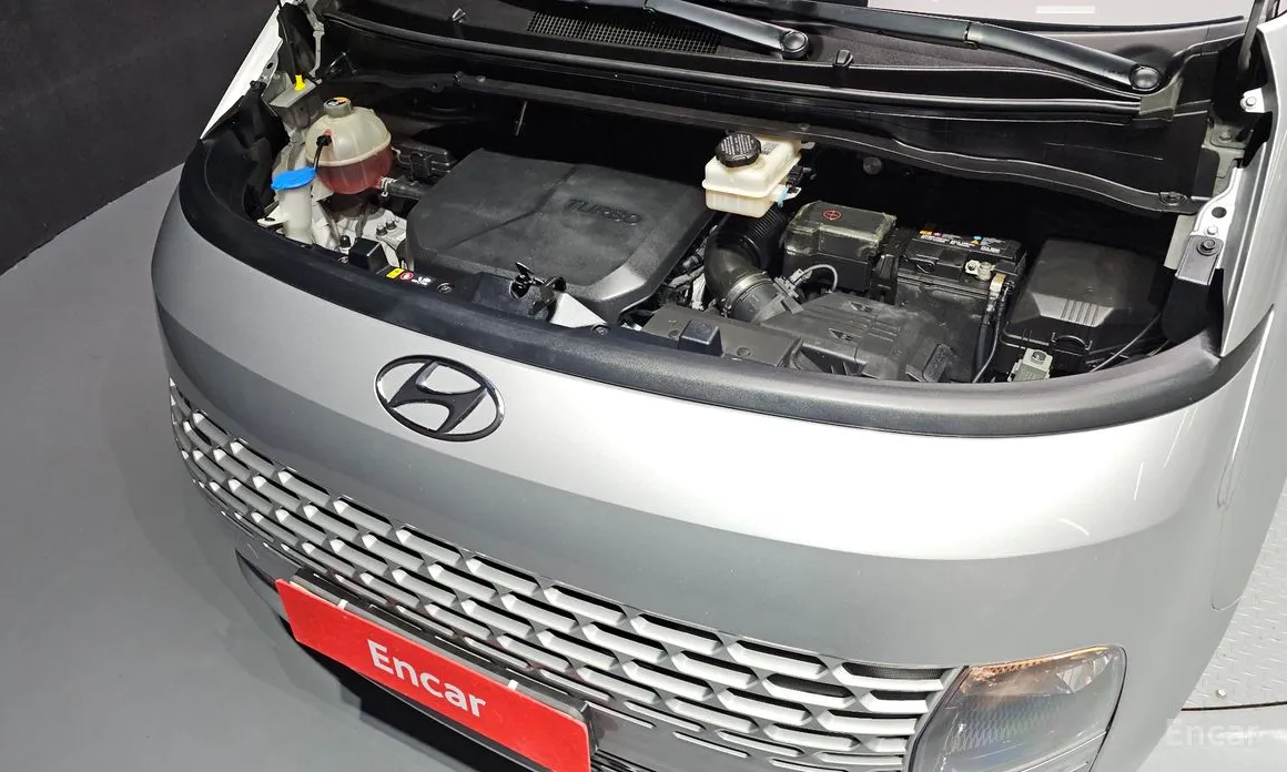 Фото 6 - Hyundai Staria