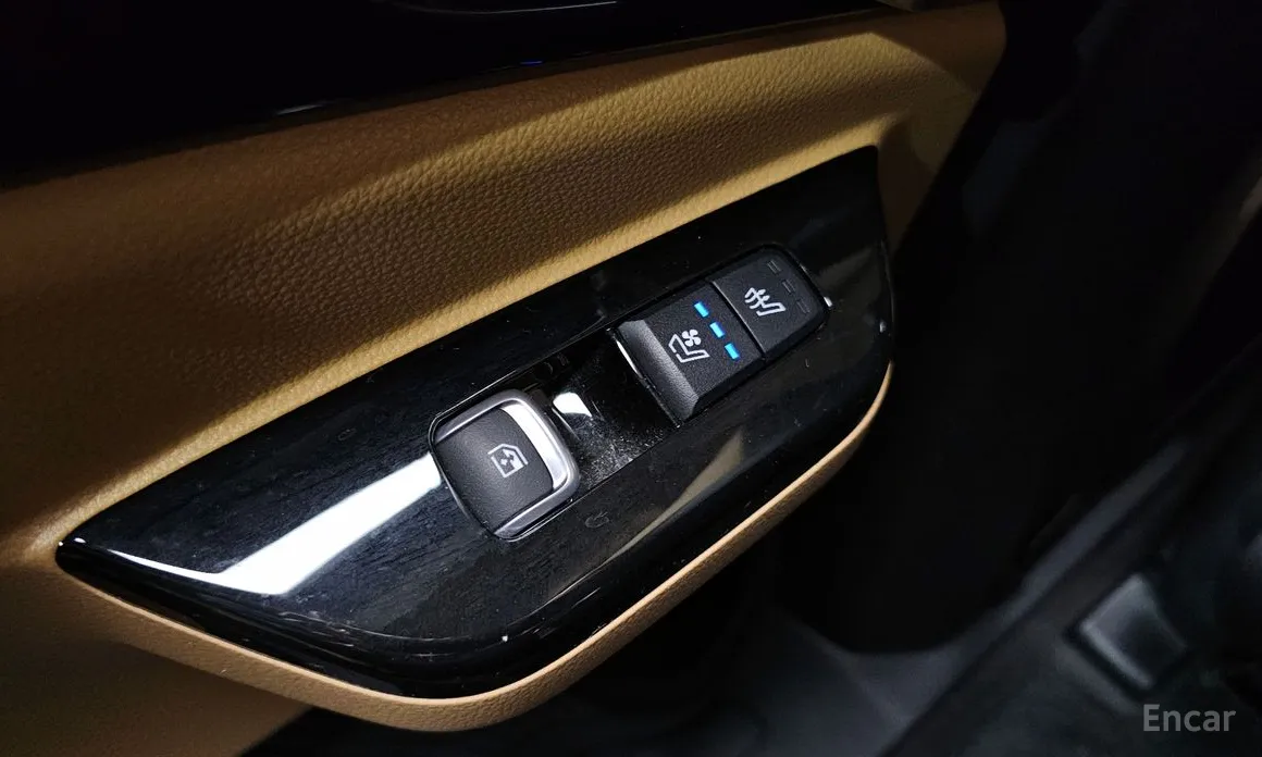 Фото 19 - Kia Carnival