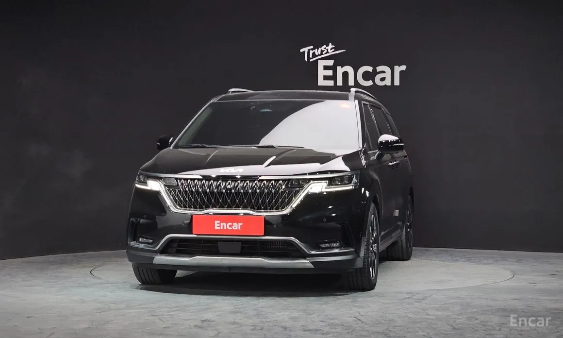 Фото 3 - Kia Carnival