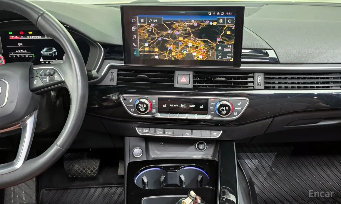 Фото 14 - Audi A4