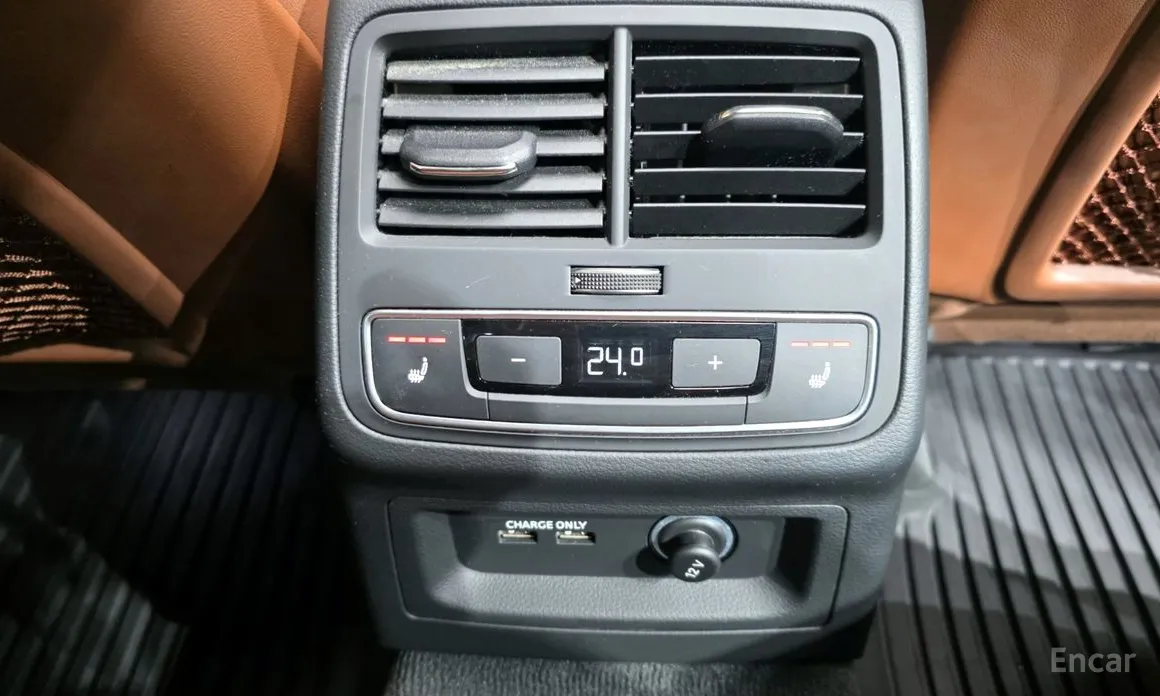 Фото 19 - Audi A4