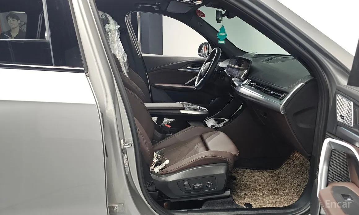 Фото 11 - BMW X1