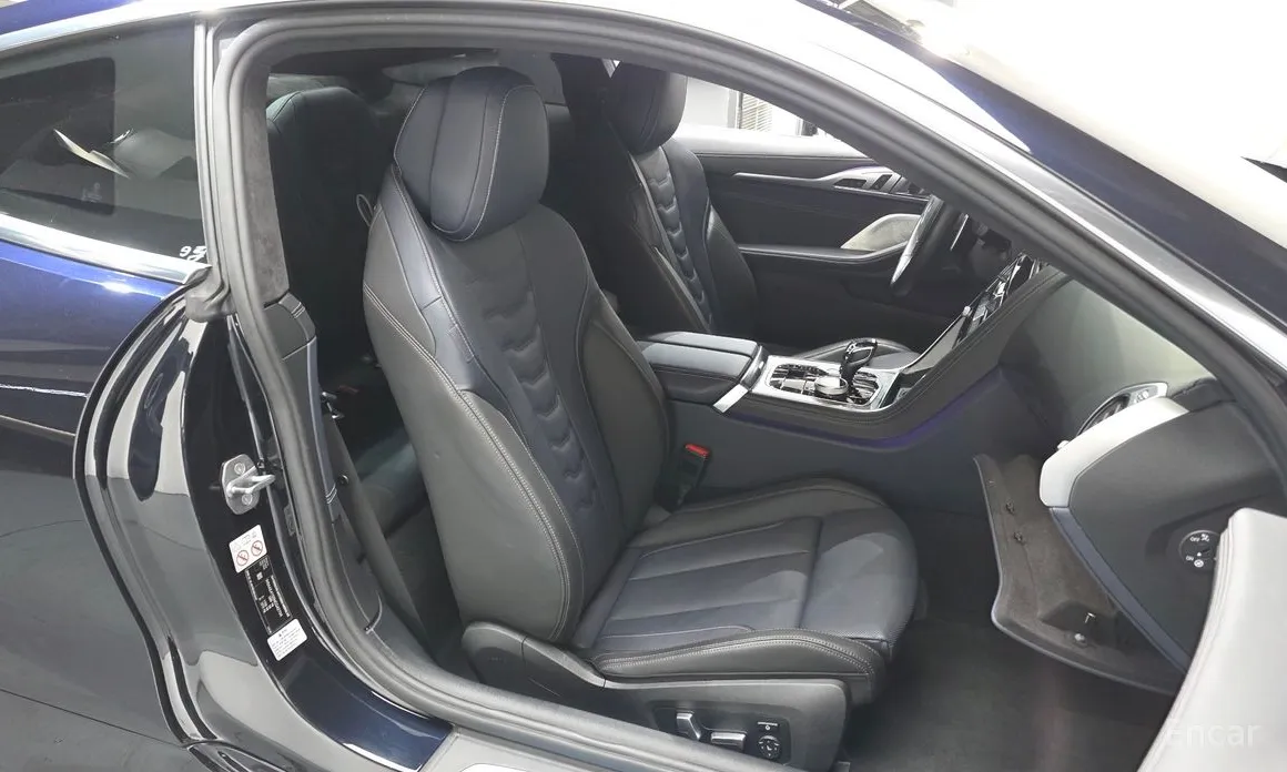 Фото 10 - BMW 8 Series