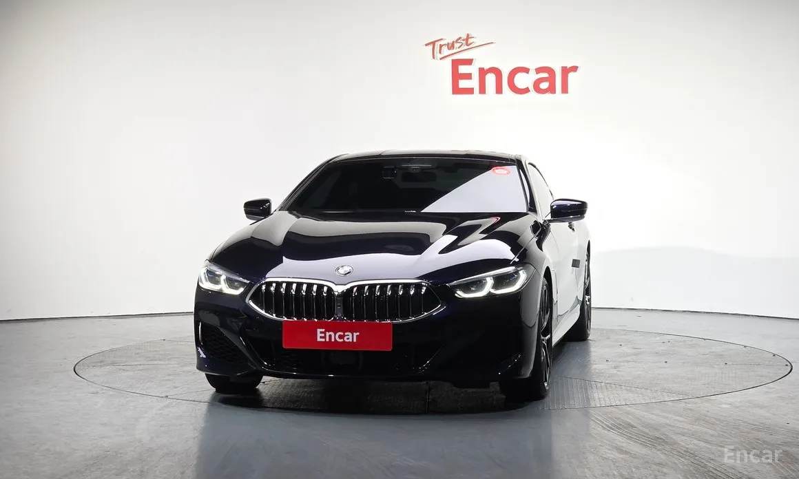 Фото 3 - BMW 8 Series