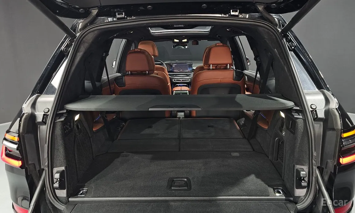 Фото 20 - BMW X7