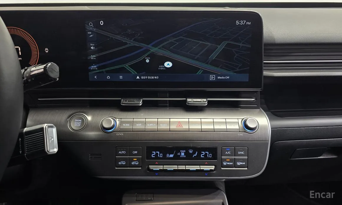 Фото 14 - Hyundai Kona