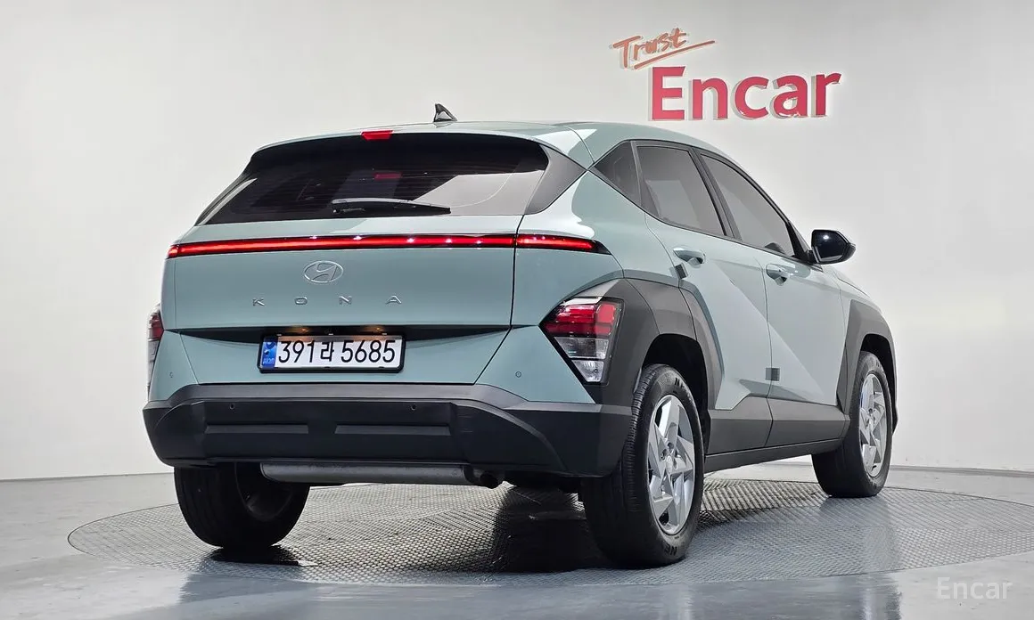 Фото 2 - Hyundai Kona