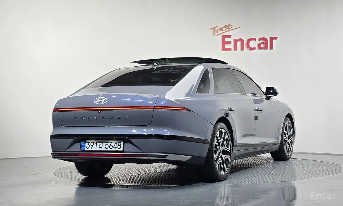 Фото 2 - Hyundai Grandeur