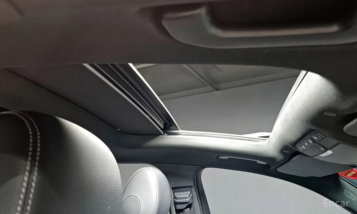 Mercedes-Benz GLC-Class 2016 GLC220 d 4MATIC
