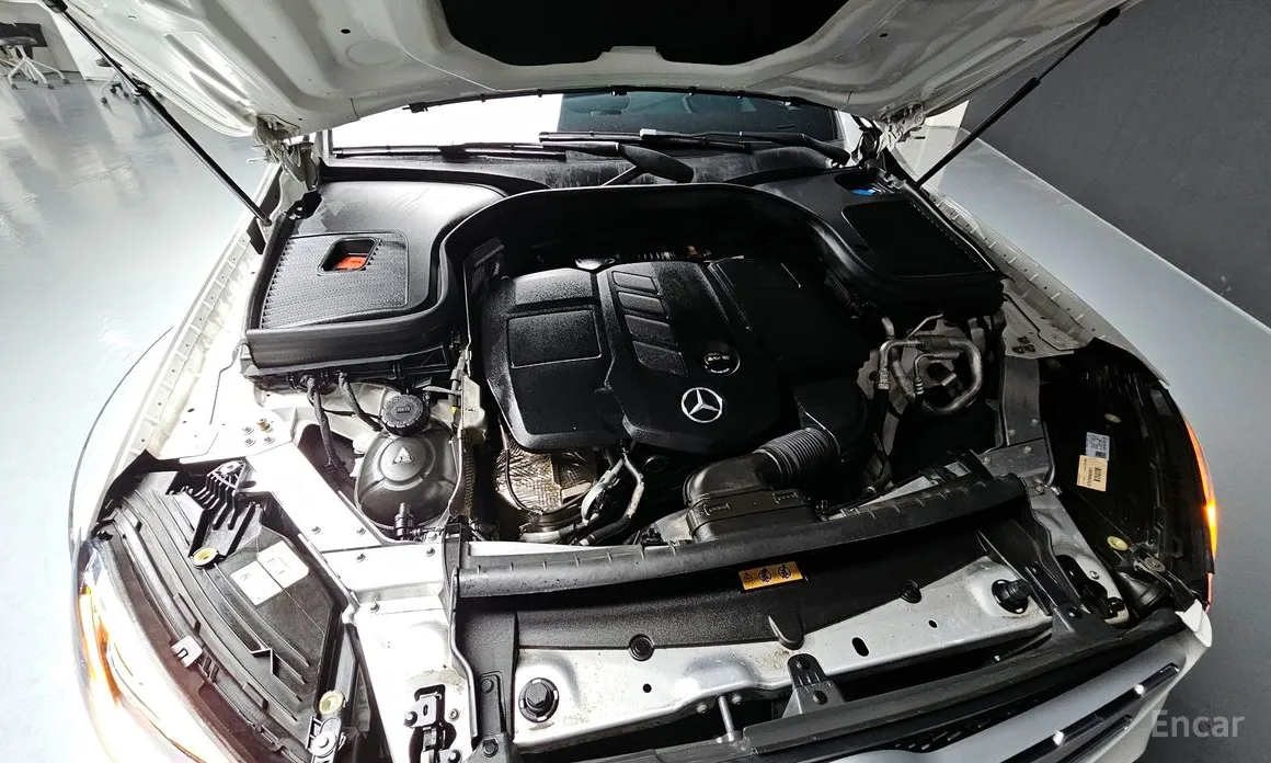 Mercedes-Benz GLC-Class 2016 GLC220 d 4MATIC